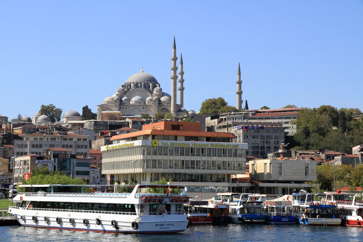 Mošeje dajejo Istanbulu nepozabno podobo